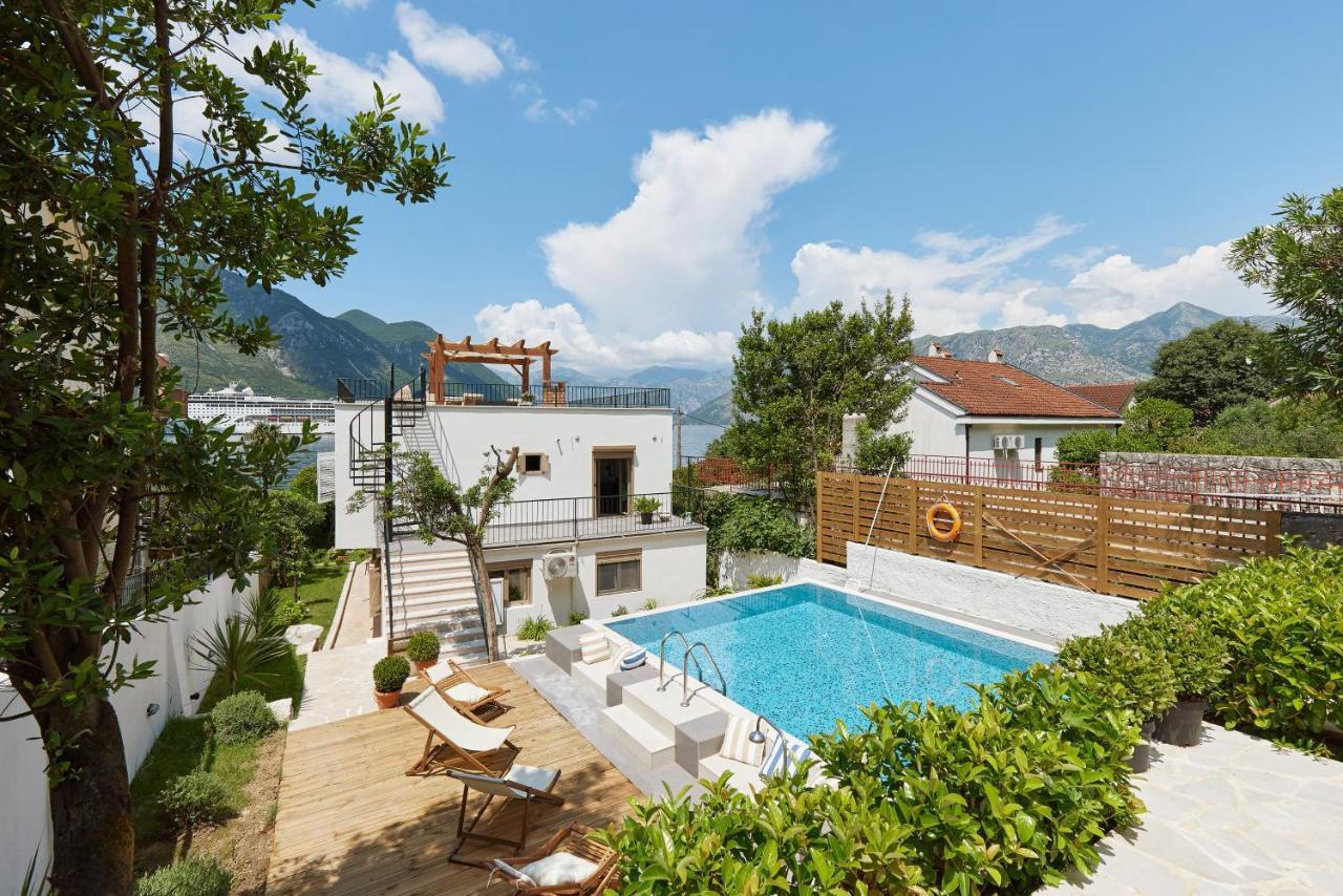 Bosa 210 Apartments Kotor Bagian luar foto